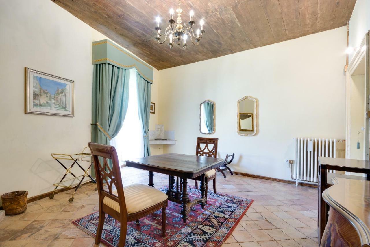 Castello Di Caccuri Suites Bagian luar foto