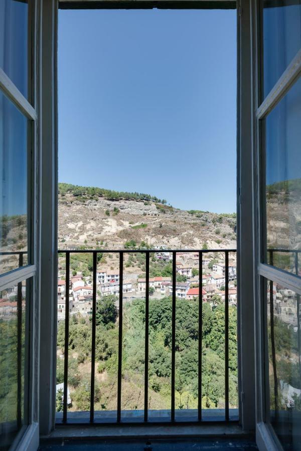 Castello Di Caccuri Suites Bagian luar foto